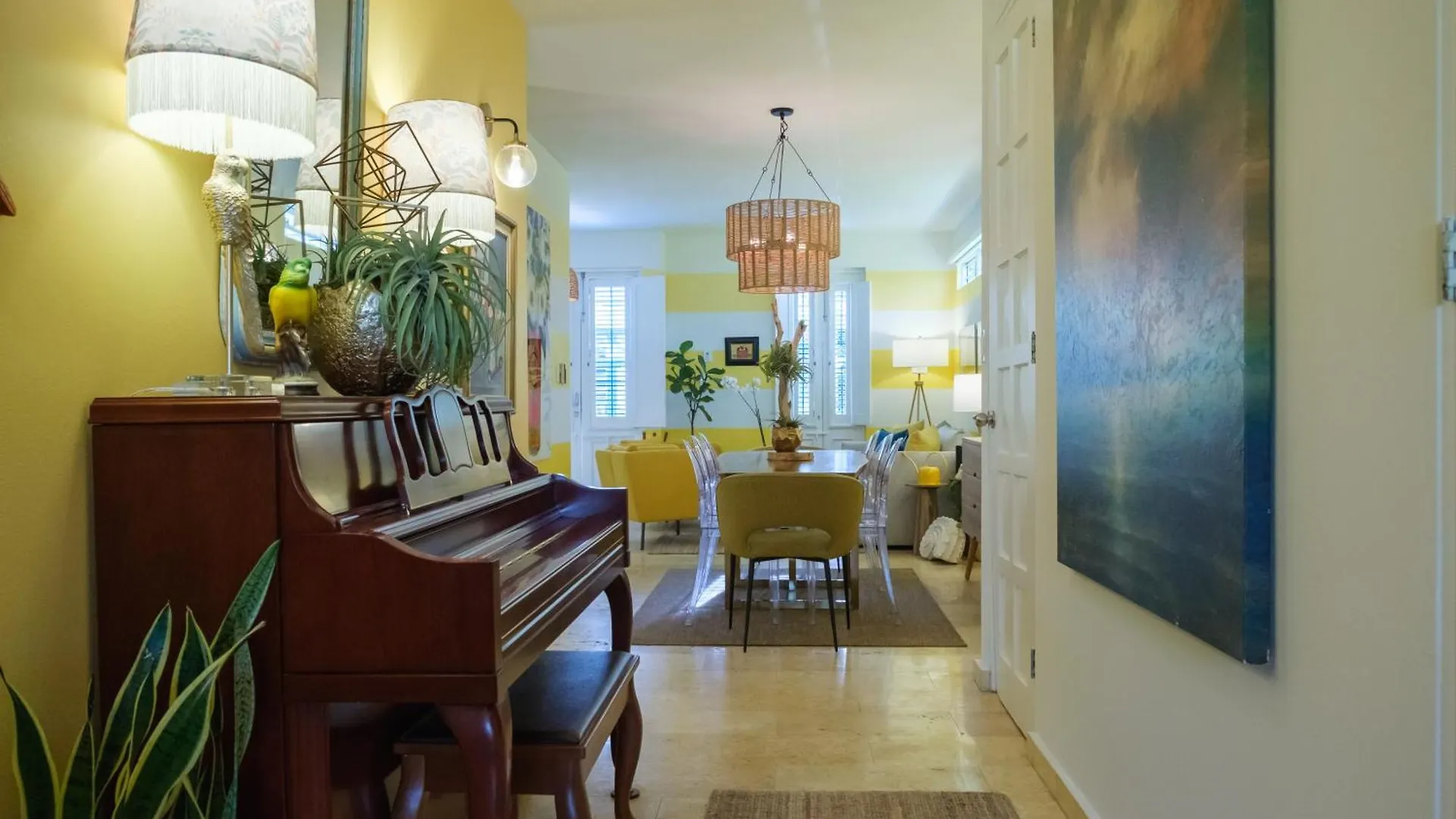 Casa Amarilla Villa San Juan